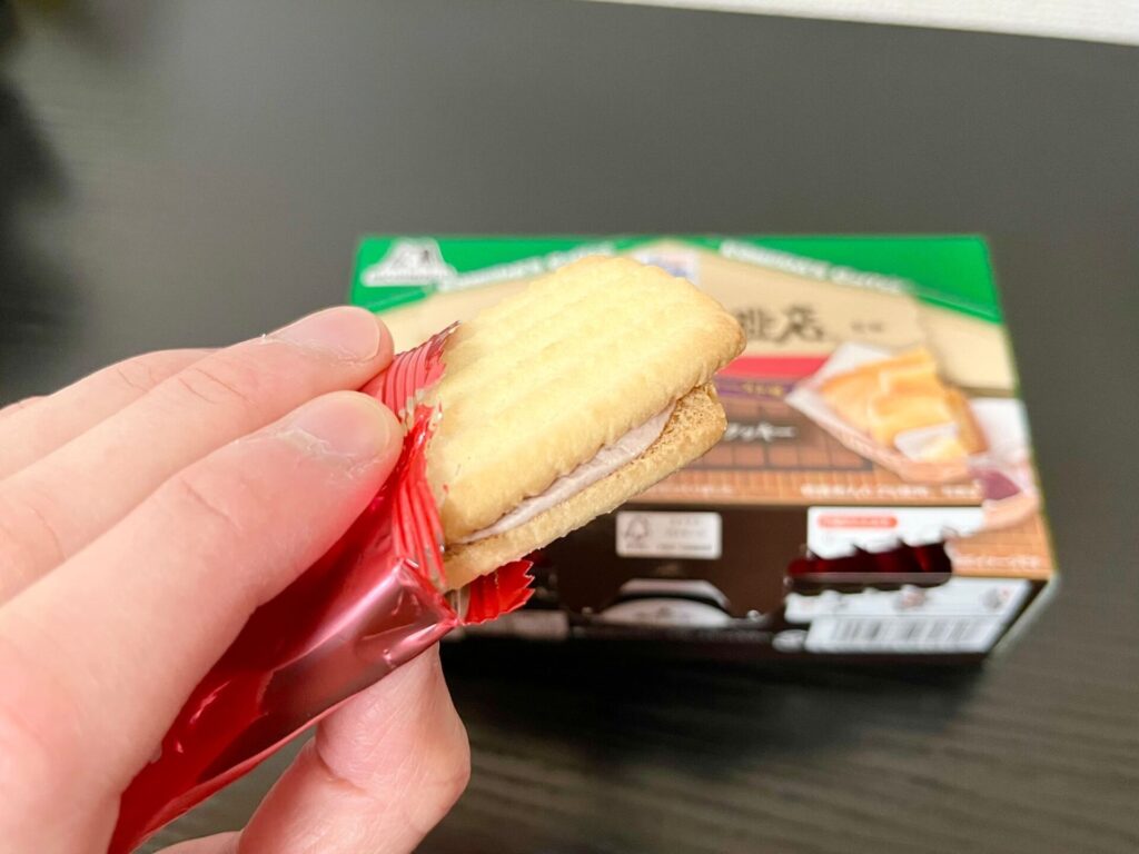 小倉トースト味サンドクッキー　実際の写真3